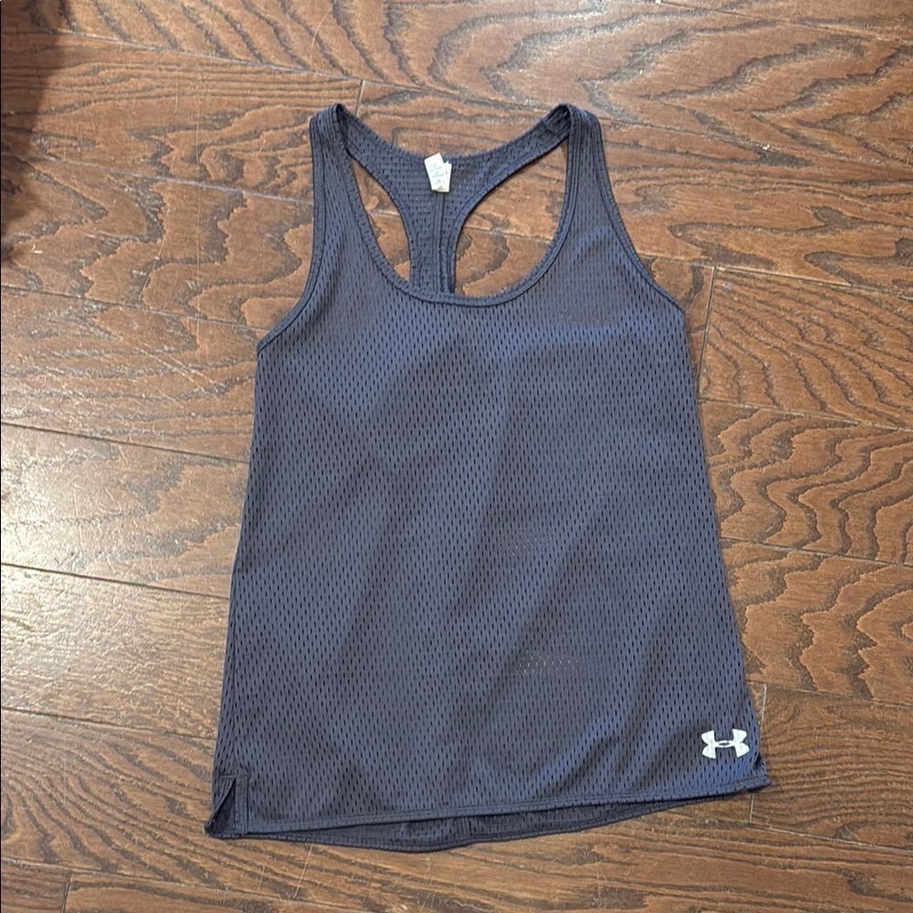 Under Armour dark grey mesh racer back, medium 🔵